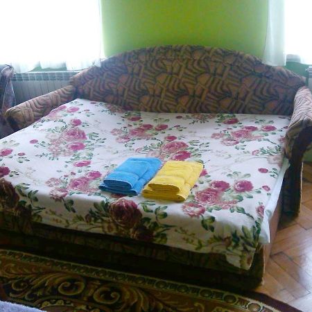 Apartments On Valova 25 Лвив Екстериор снимка