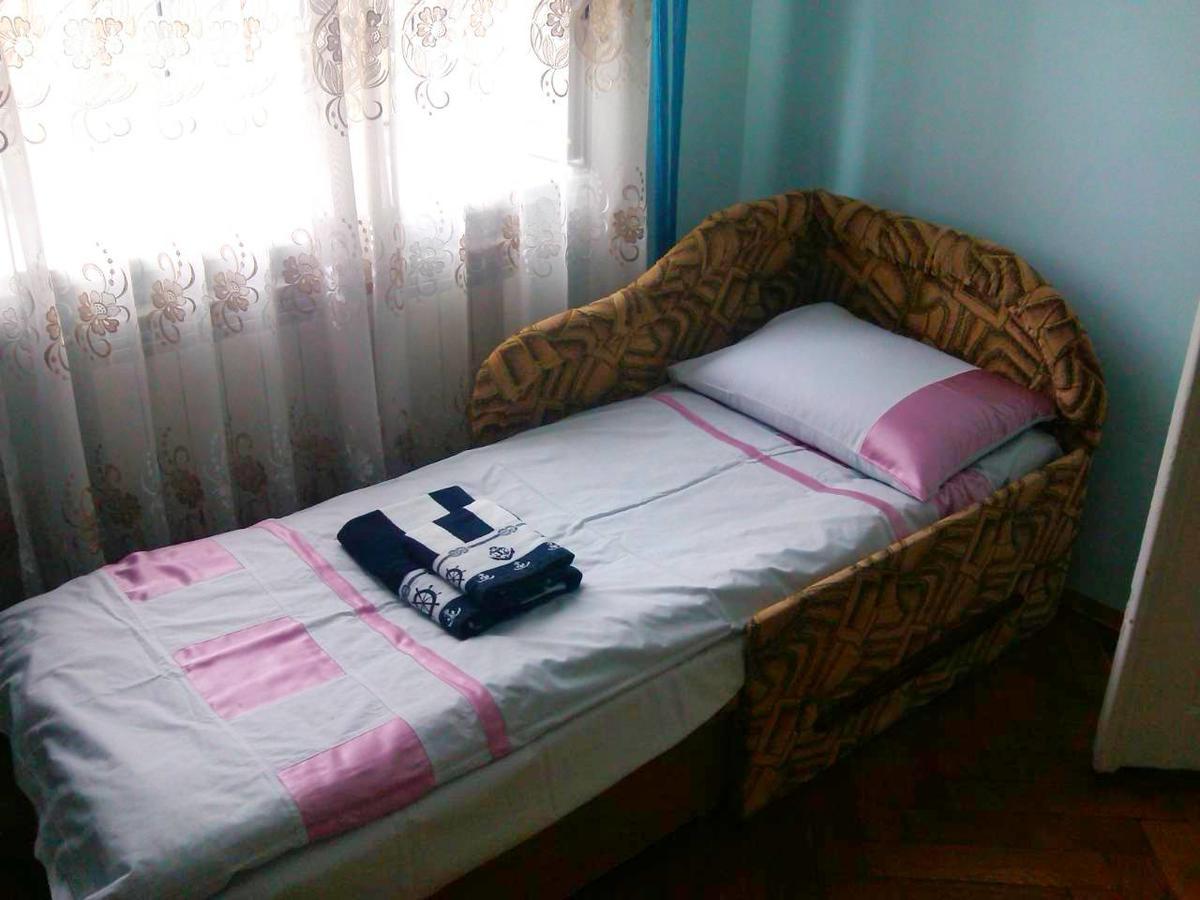 Apartments On Valova 25 Лвив Екстериор снимка
