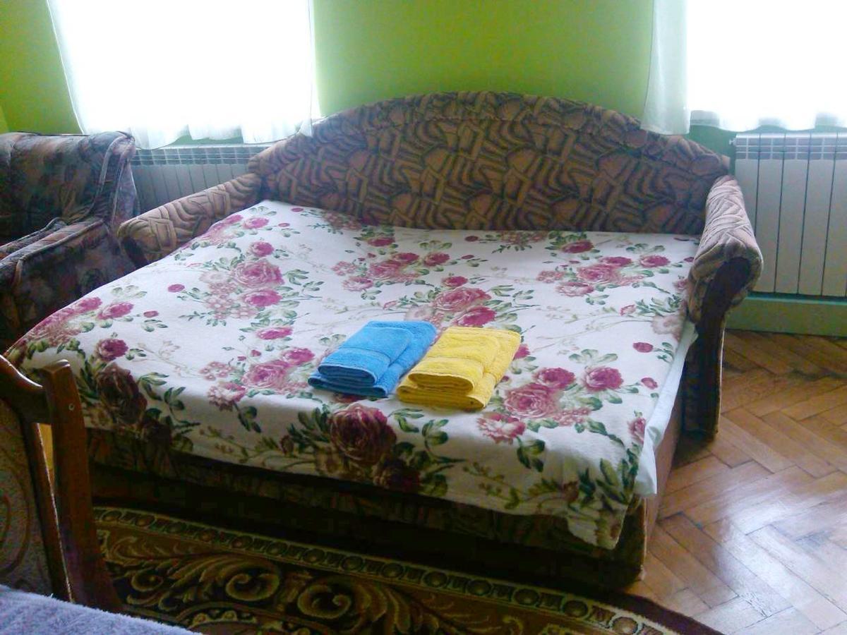 Apartments On Valova 25 Лвив Екстериор снимка
